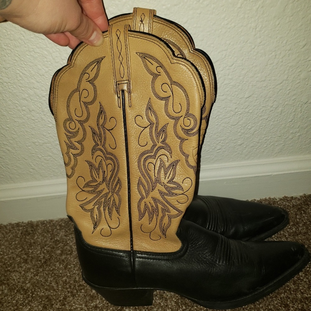 Ariat Womens Cowboy Boots